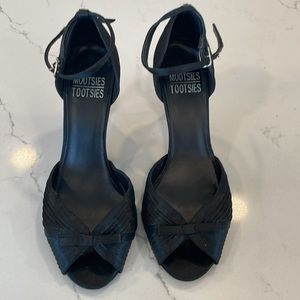 Mootsies Tootsie Peep Toe Heels